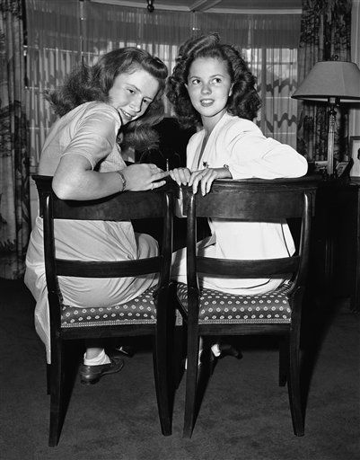 Shirley Temple And Abbey Wilder 1943
